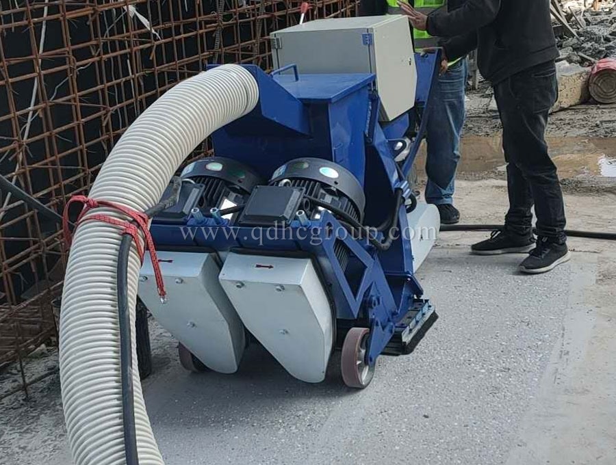 Special pavement shot blasting machine for floor waterproof layer treatment